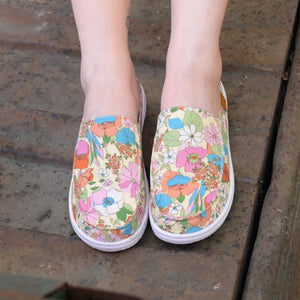 Pontoon By Corkey’s Multi Floral