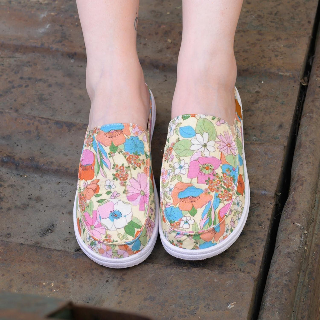 Pontoon By Corkey’s Multi Floral