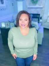 Load image into Gallery viewer, Ocala Scoop Neck Long Sleeve Top