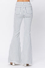 Load image into Gallery viewer, Judy Blue Pinstripe White Super Flare