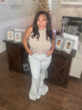 Load image into Gallery viewer, Judy Blue Pinstripe White Super Flare