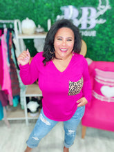 Load image into Gallery viewer, Savanah V Neck Leopard Pocket Top