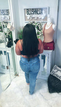 Load image into Gallery viewer, Newburgh Boyfriend Jeans